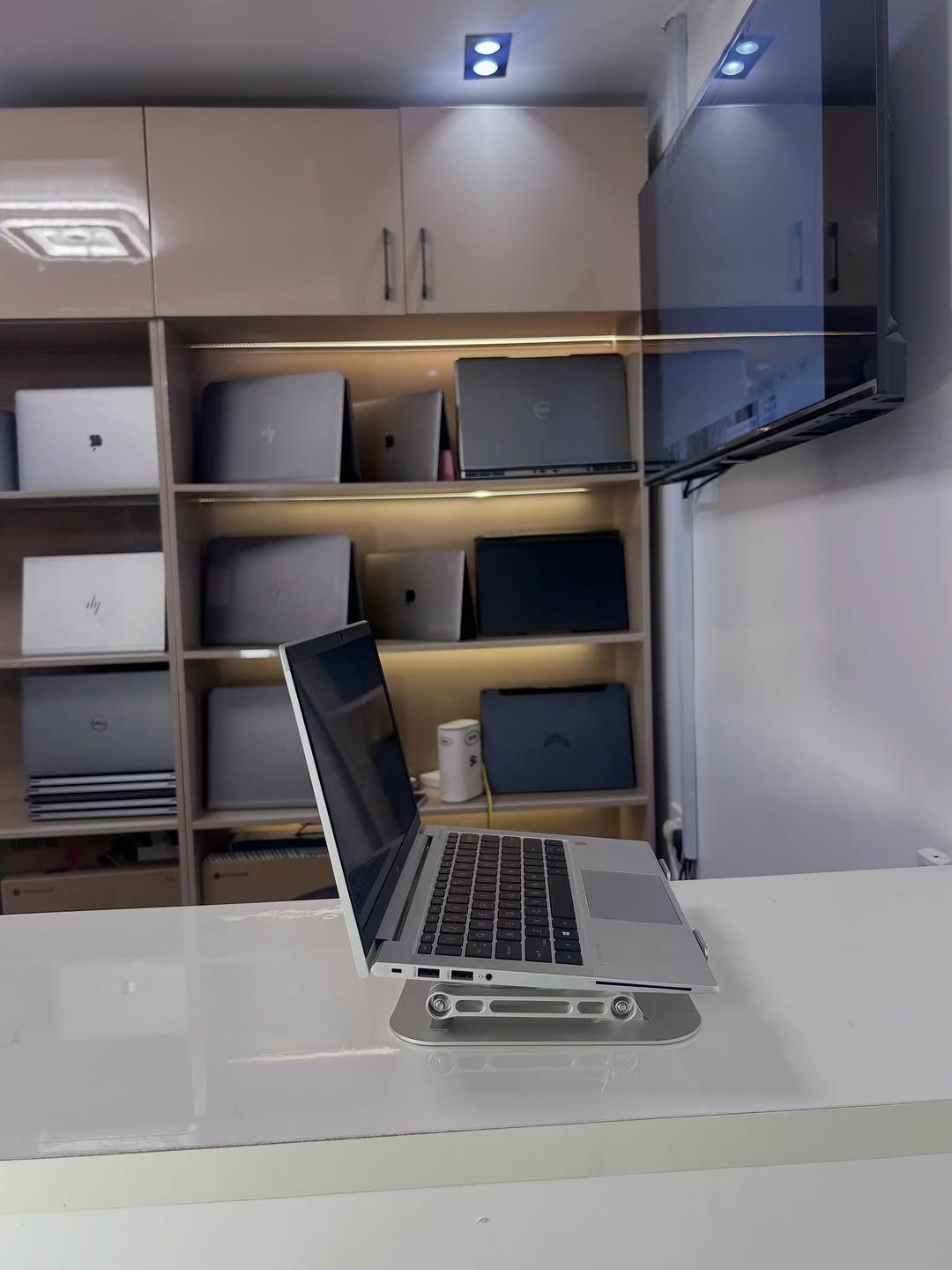 Hp 830 g8